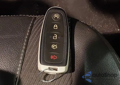 2013 Ford Escape Titanium из США, поврежденный, VIN 1FMCU9J90DUC90463